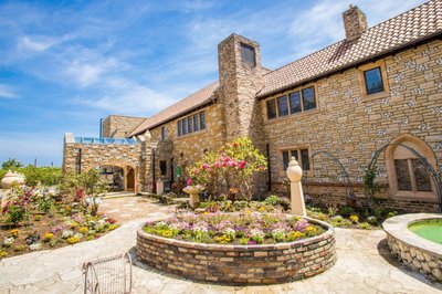 🖼️ 카와나 스테인드글라스 미술관(가와나 스테인도구라스 비주쓰칸)